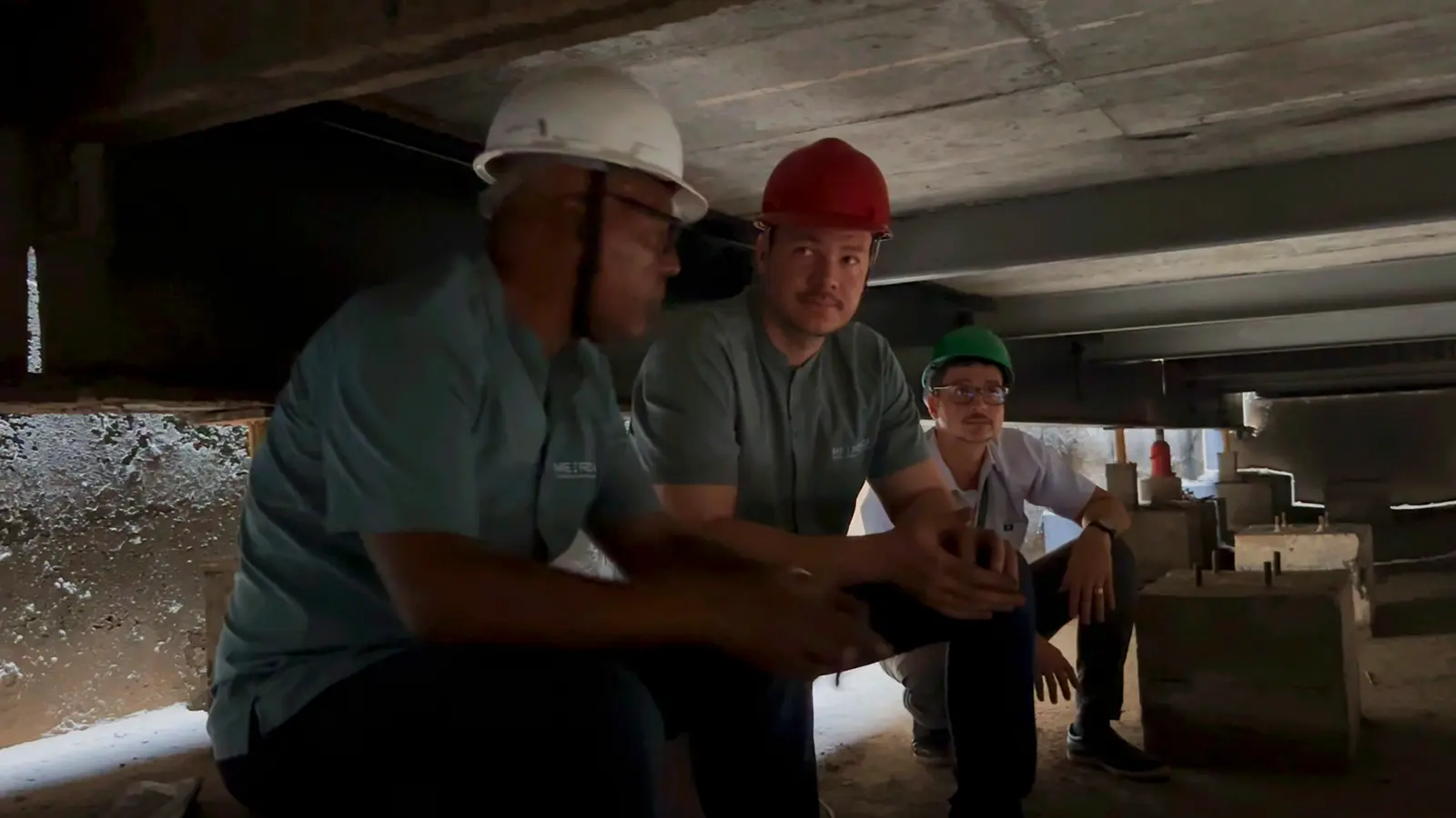 Engenheiros da Metrônica em inspeção técnica de campo